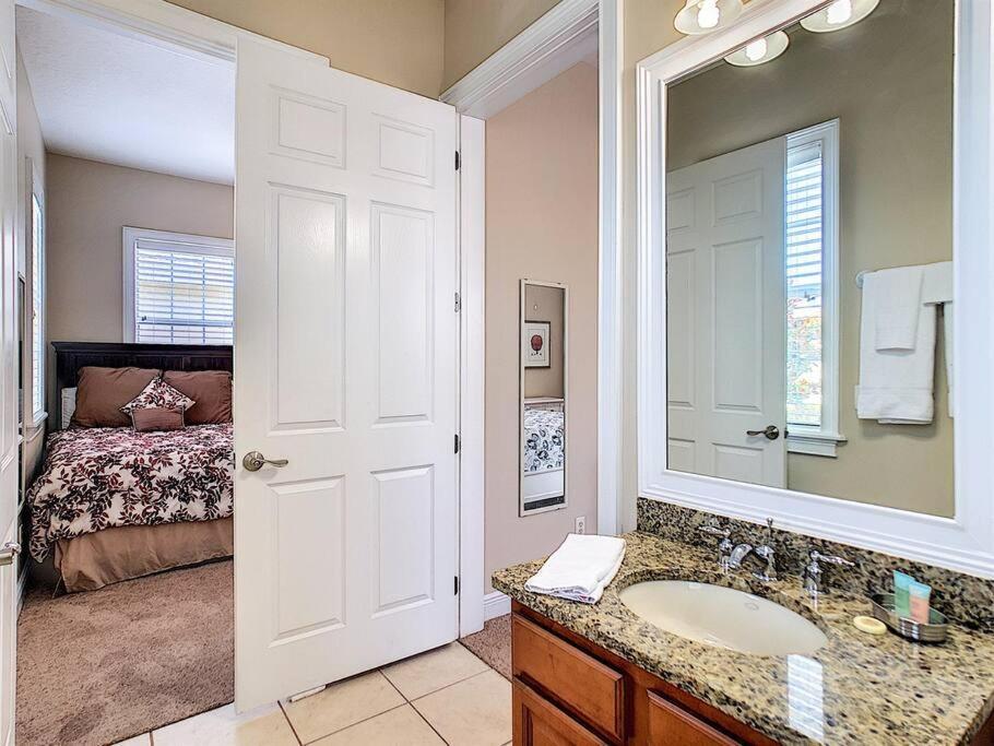 Two King En-Suites …Inside The Prestigious Reunion Resort Kissimmee Exteriör bild